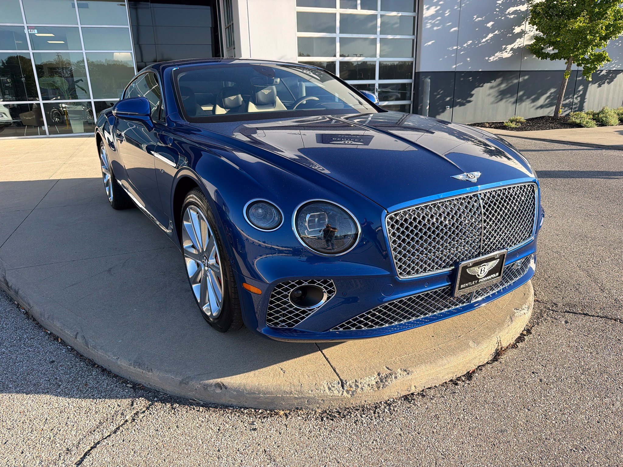 Used 2020 Bentley Continental GT AWD/4WD image 3