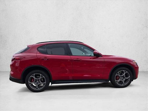 Used 2023 Alfa Romeo Stelvio Sprint RWD image 4