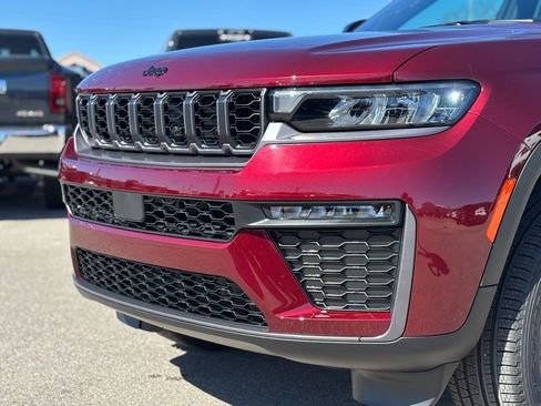 New 2026 Jeep Grand Cherokee L Limited AWD/4WD image 3