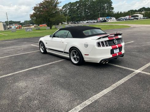 Used 2013 Ford Mustang GT Premium RWD image 15