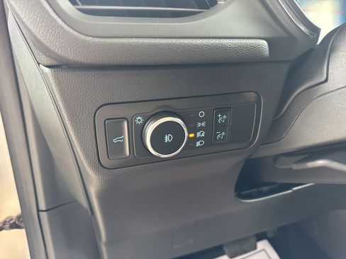 Certified 2024 Ford Escape Platinum w/ Premium Technology Package image 28