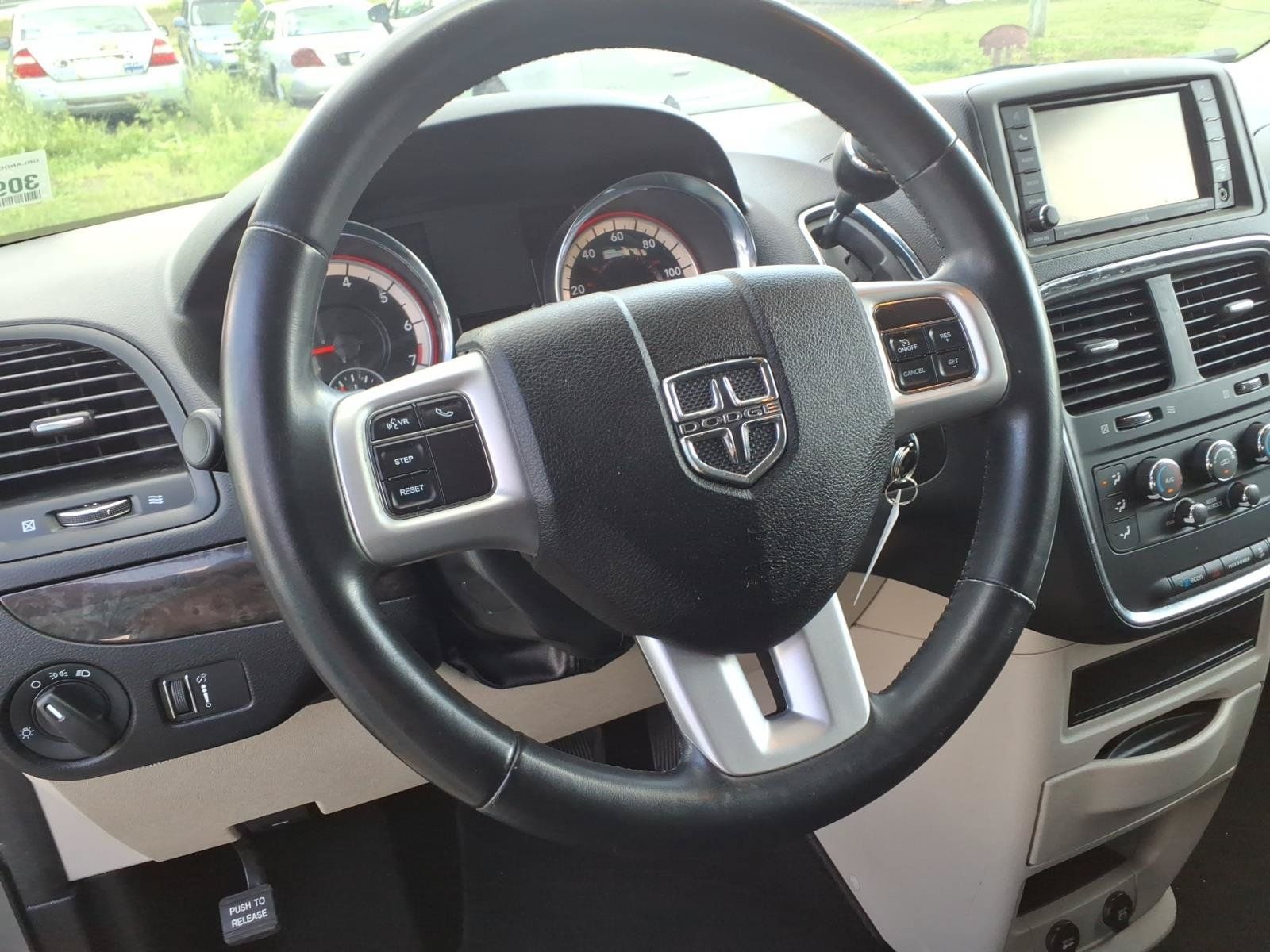 Used 2017 Dodge Grand Caravan SE w/ Power Window Group FWD image 5