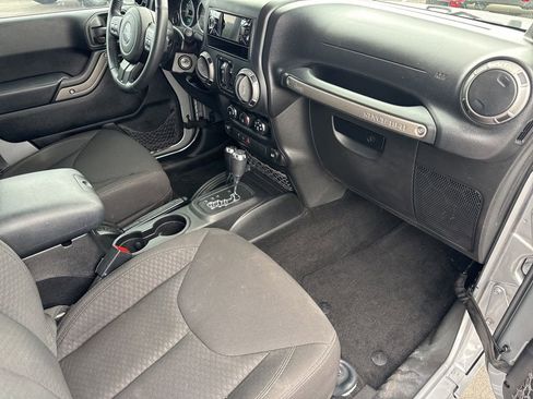 Used 2014 Jeep Wrangler Unlimited Sport w/ Quick Order Package 24S image 23