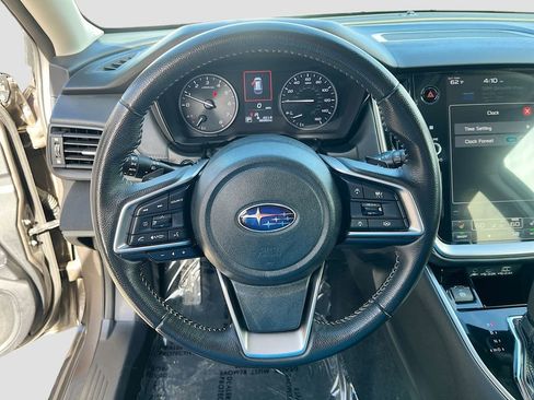 Used 2024 Subaru Outback Premium image 11