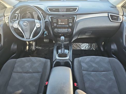 Used 2016 Nissan Rogue S image 11