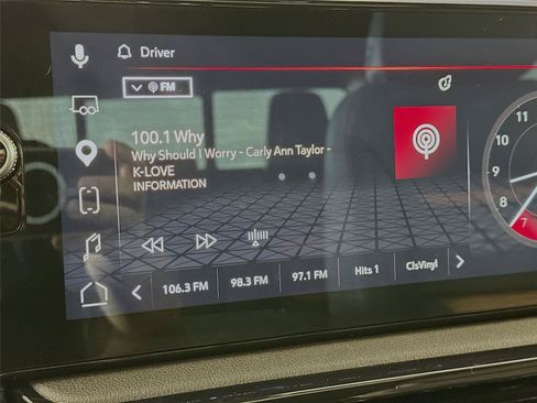 Used 2025 GMC Sierra 1500 AT4 w/ Technology Package AWD/4WD image 7