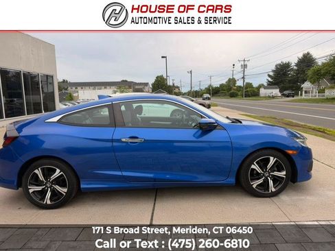 Used 2016 Honda Civic Touring image 4