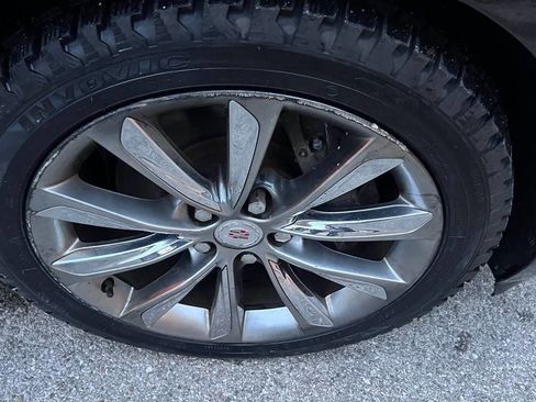 Used 2013 Cadillac XTS Luxury image 36