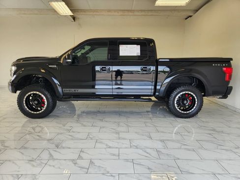 Used 2018 Ford F150 Lariat w/ Equipment Group 502A Luxury AWD/4WD image 4