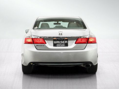 Used 2015 Honda Accord LX image 4