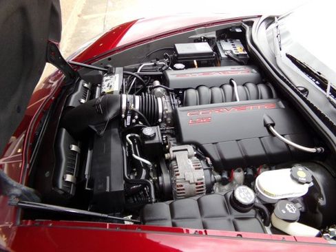 Used 2007 Chevrolet Corvette Coupe w/ Preferred Equipment Group RWD image 14
