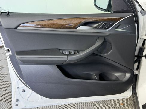 Used 2023 BMW X3 sDrive30i w/ Premium Package image 12