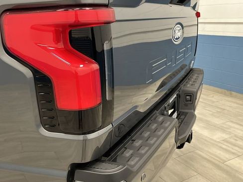 Used 2025 Ford F150 Lightning XLT image 35