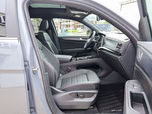 New 2026 Volkswagen Tiguan SE R-Line AWD/4WD image 31