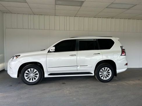 Used 2018 Lexus GX 460 Premium w/ Premium Package AWD/4WD image 5