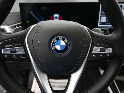 Used 2024 BMW X5 xDrive50e image 21