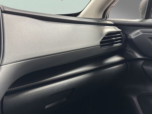 Used 2025 Subaru Crosstrek 2.0i image 26