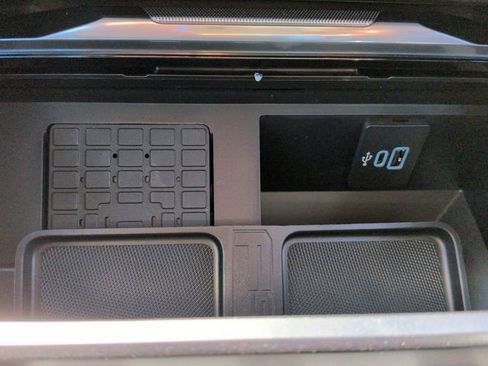 New 2026 Ford F250 Platinum w/ Tremor Off-Road Package image 24