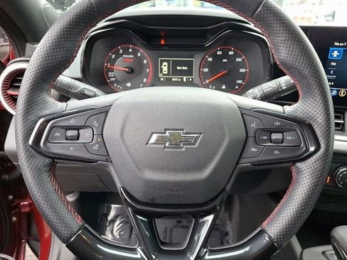Used 2024 Chevrolet Trax RS w/ Driver Confidence Package image 28