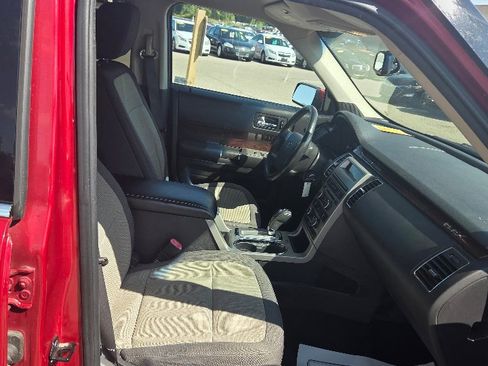 Used 2009 Ford Flex SEL image 15