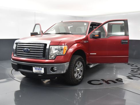 Used 2011 Ford F150 XLT w/ XTR Pkg image 20