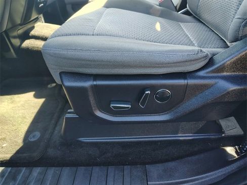 Used 2015 Ford F150 XLT w/ Equipment Group 302A Luxury image 15