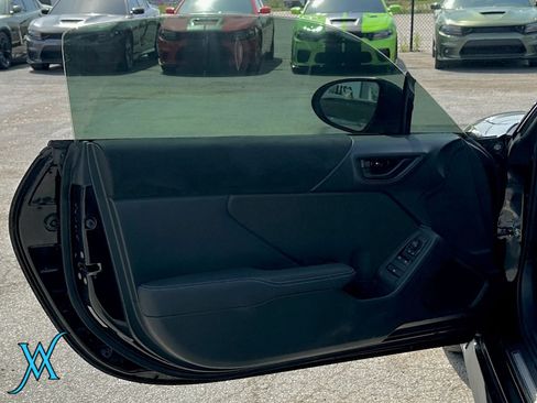 Used 2025 Toyota GR86 Premium w/ ALL Weather Mat Package (TMS) RWD image 12