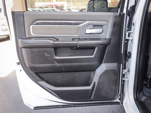 Used 2020 RAM 2500 Big Horn w/ Level 1 Equipment Group image 32