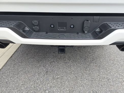 Used 2025 RAM 1500 Limited AWD/4WD image 32