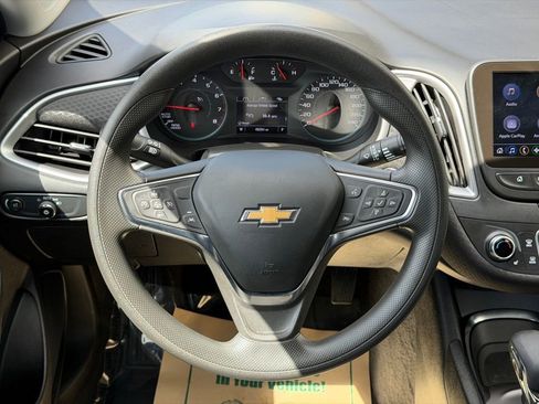 Used 2024 Chevrolet Malibu LT image 17