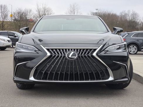 New 2025 Lexus ES 350 Ultra Luxury image 3