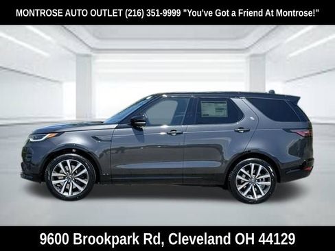 New 2024 Land Rover Discovery Dynamic SE AWD/4WD image 3