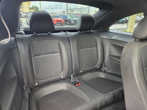 Used 2012 Volkswagen Beetle 2.5 FWD image 43