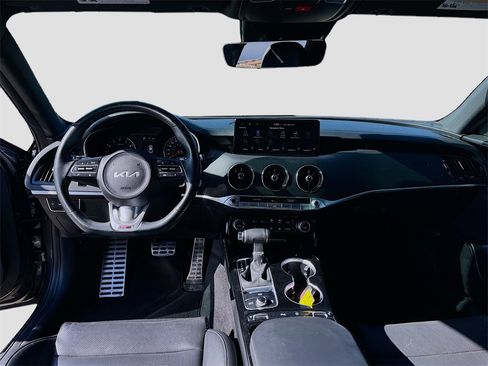 Used 2022 Kia Stinger GT-Line image 26