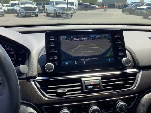 Used 2018 Honda Accord EX-L image 19