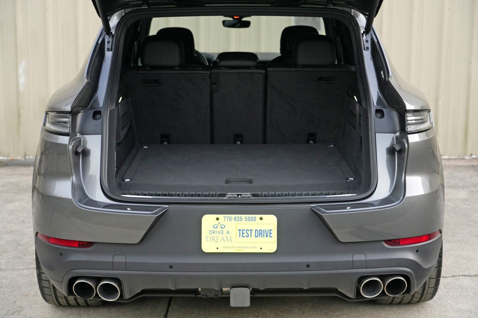 Used 2024 Porsche Cayenne S w/ Premium Package Plus AWD/4WD image 10