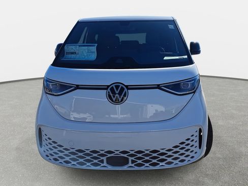 New 2025 Volkswagen ID. Buzz Pro S image 2