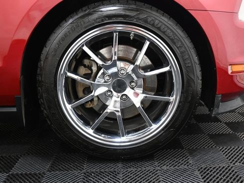 Used 2011 Ford Mustang GT Premium w/ Comfort Pkg RWD image 30
