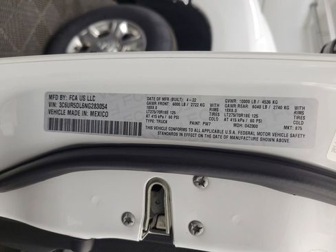 Used 2022 RAM 2500 Big Horn w/ Level C Equiment Group image 17