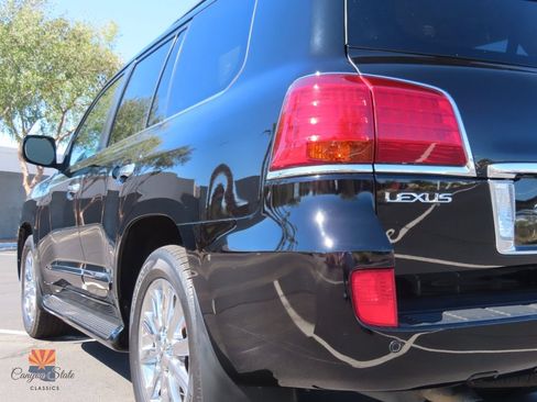 Used 2010 Lexus LX 570 4WD image 24