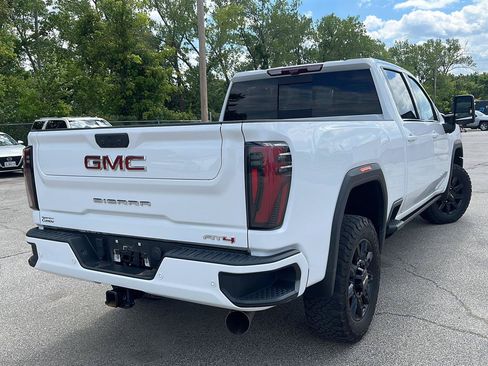 Used 2024 GMC Sierra 2500 AT4 w/ AT4 Premium Plus Package AWD/4WD image 4