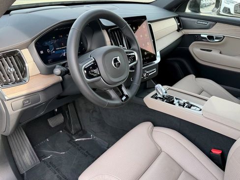 New 2026 Volvo XC90 B6 Ultra w/ Protection Package Premier AWD/4WD image 20