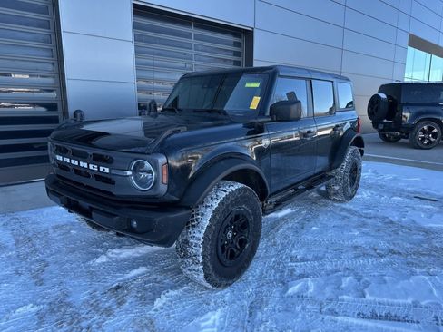 Used 2023 Ford Bronco Big Bend w/ Sasquatch Package image 1