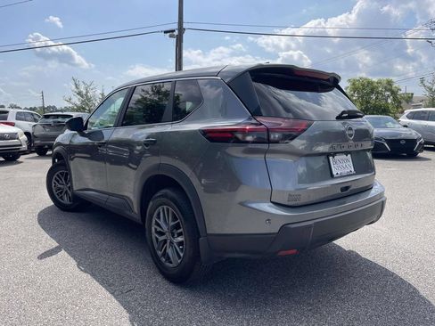 Used 2025 Nissan Rogue S FWD image 5