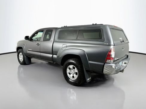 Used 2013 Toyota Tacoma 4x4 Access Cab V6 w/ SR5 Pkg image 6