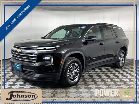 Certified 2026 Chevrolet Traverse LT w/ Driver Confidence Package AWD/4WD image 1
