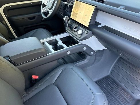 New 2026 Land Rover Defender 130 S image 28