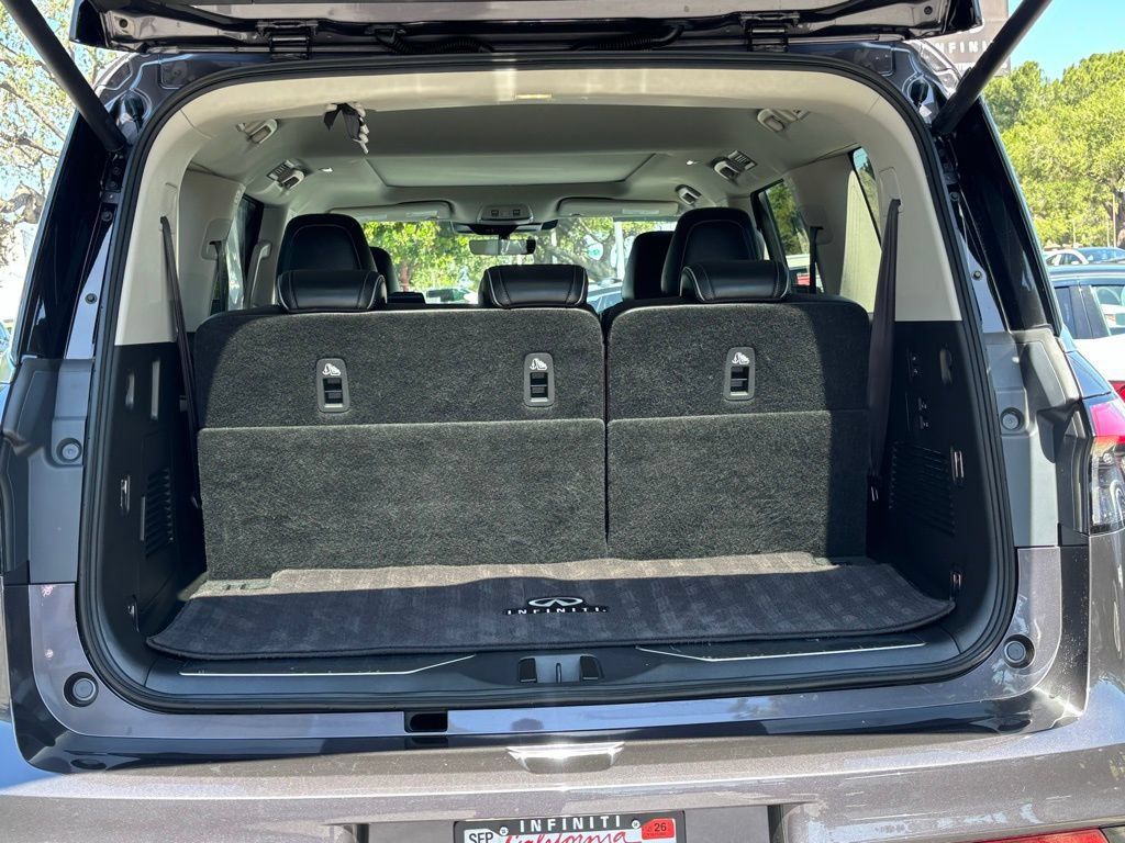 Certified 2026 INFINITI QX80 Luxe w/ Cargo Package AWD/4WD image 28