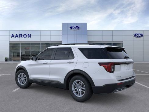 New 2026 Ford Explorer Active w/ Active Comfort Package image 4