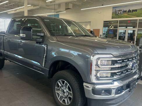 Used 2024 Ford F250 Lariat image 4